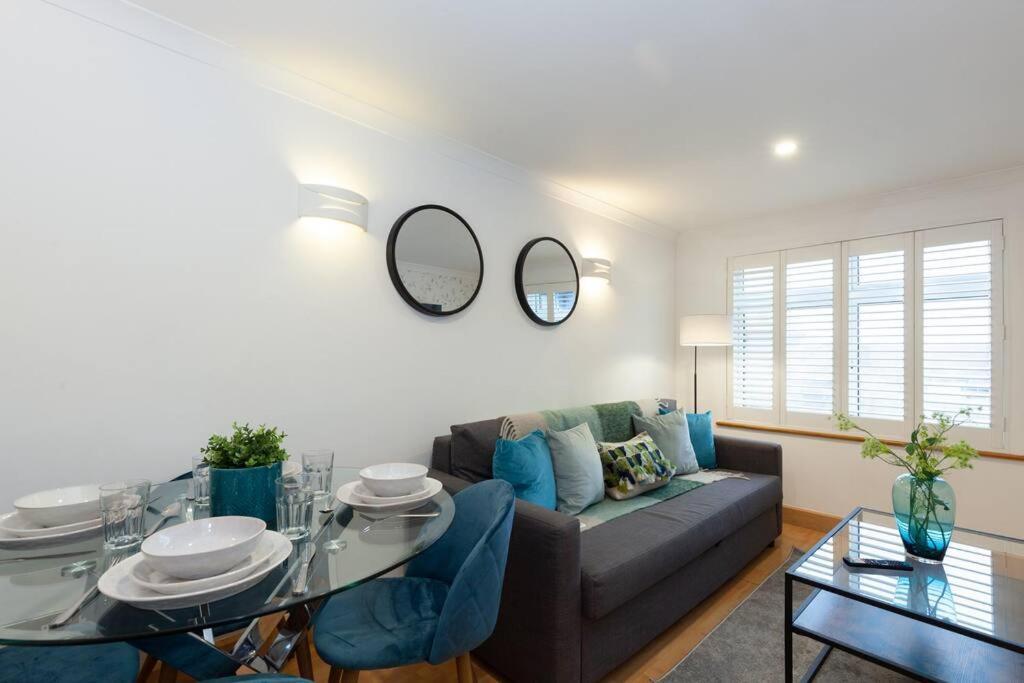 Apartment In The Heart Of The Centre, Live Like A Local