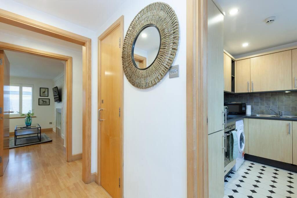 In The Heart Of The Centre, Live Like A Local Apartment