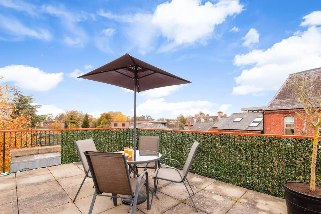 Apartment In The Heart Of The Centre, Live Like A Local *